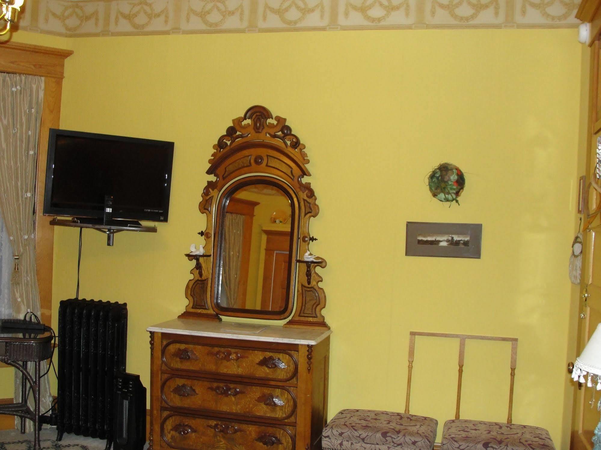 رولينز Ferris Mansion Bed And Breakfast المظهر الخارجي الصورة